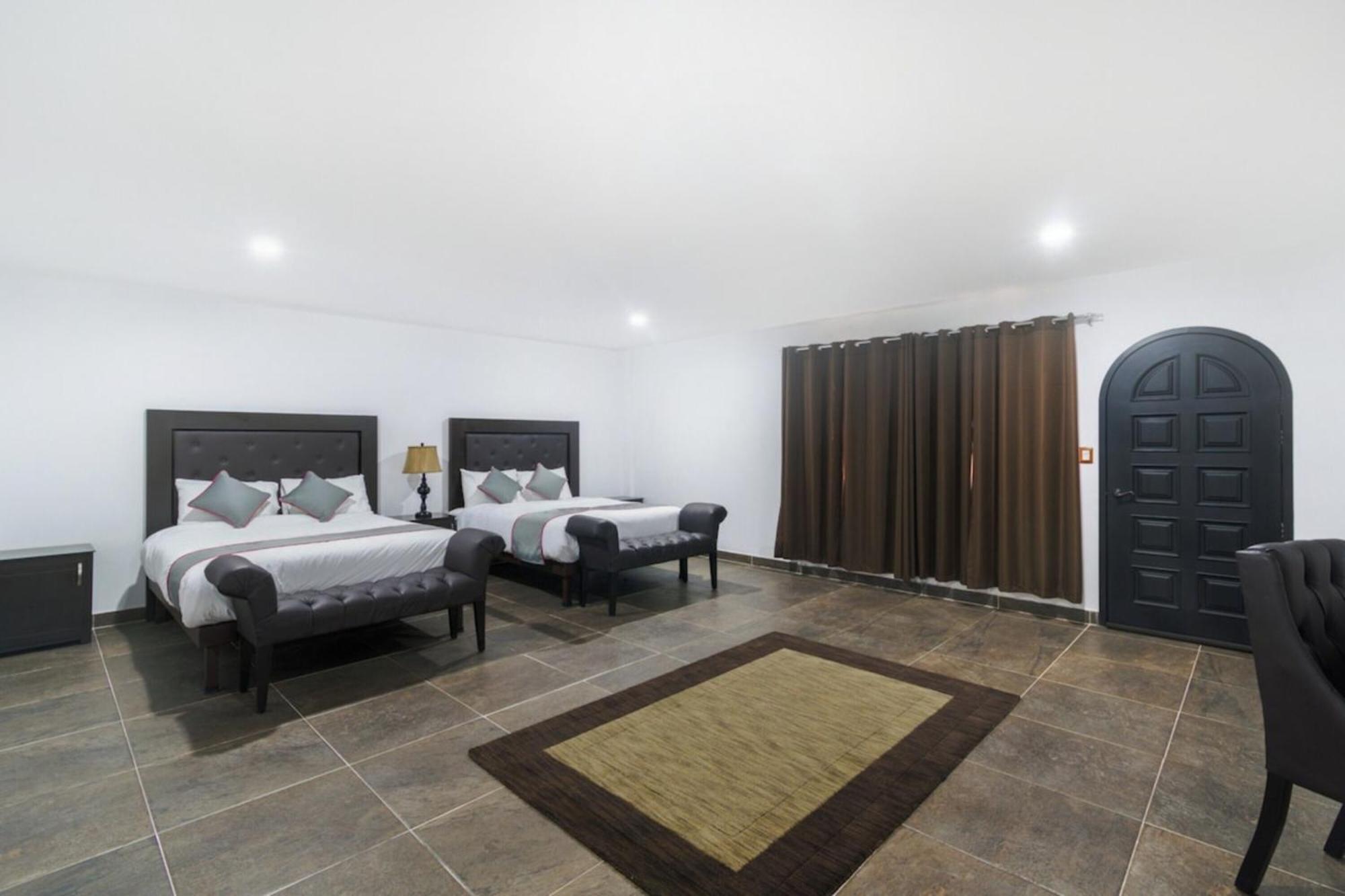 Collection O Hotel Nueva Escocia, بويبلا المظهر الخارجي الصورة