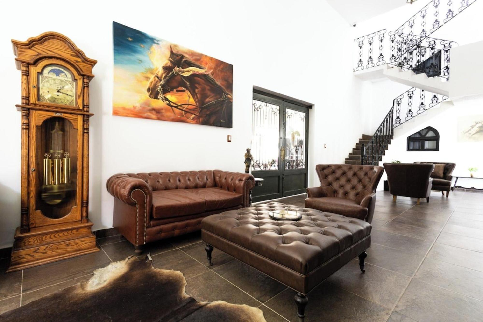 Collection O Hotel Nueva Escocia, بويبلا المظهر الخارجي الصورة